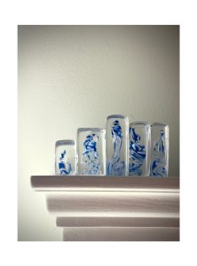 five rectangular hot-worked glass forms, joined together with transparent UV adhesive